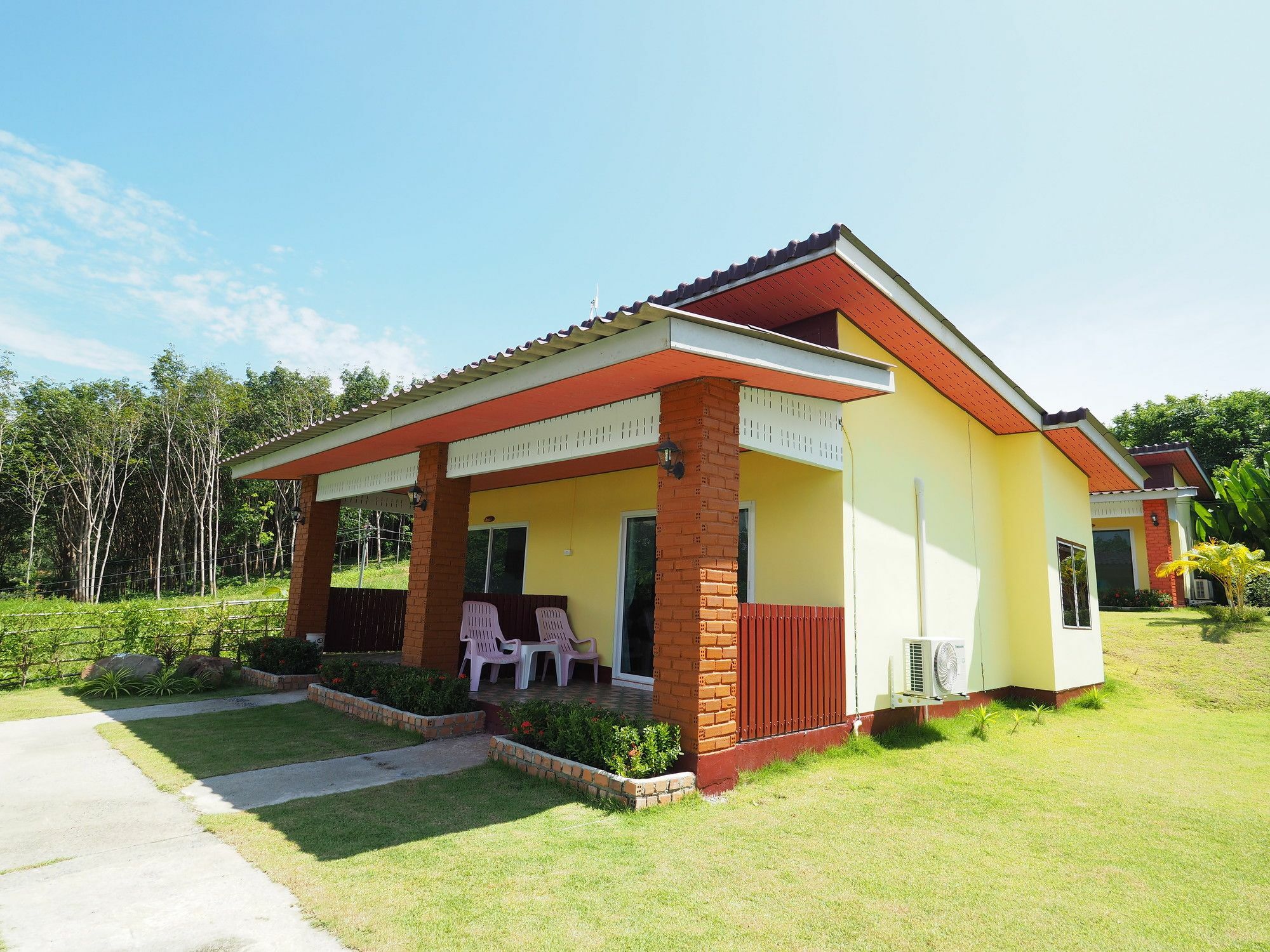 Anyaman Lanta House Hotel Koh Lanta Exterior photo