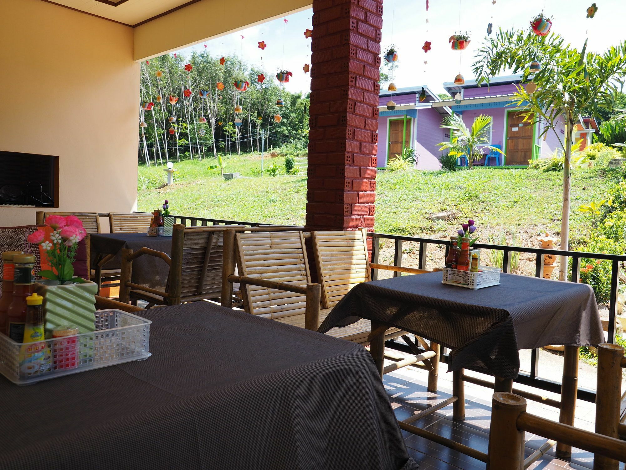 Anyaman Lanta House Hotel Koh Lanta Exterior photo