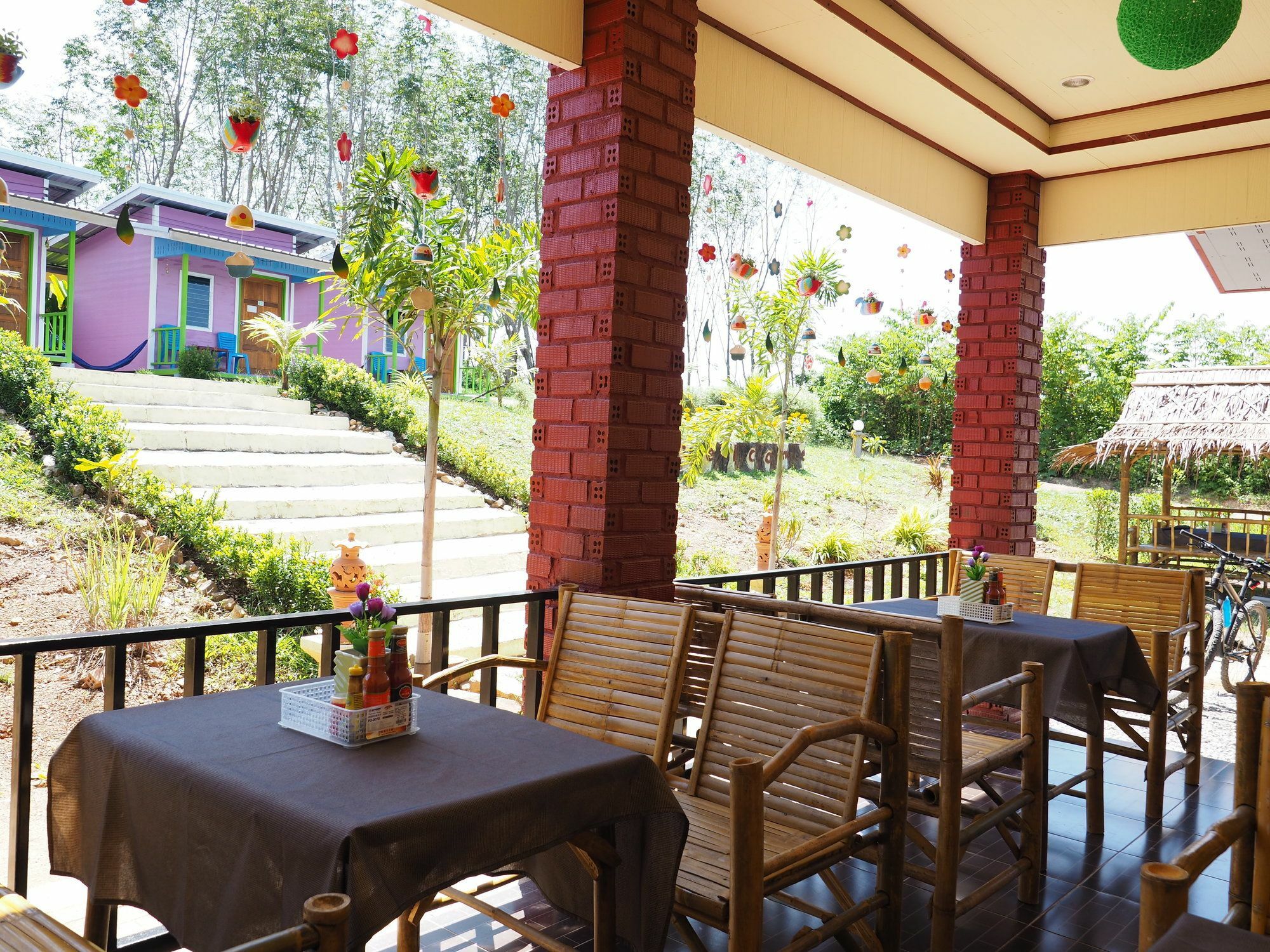 Anyaman Lanta House Hotel Koh Lanta Exterior photo