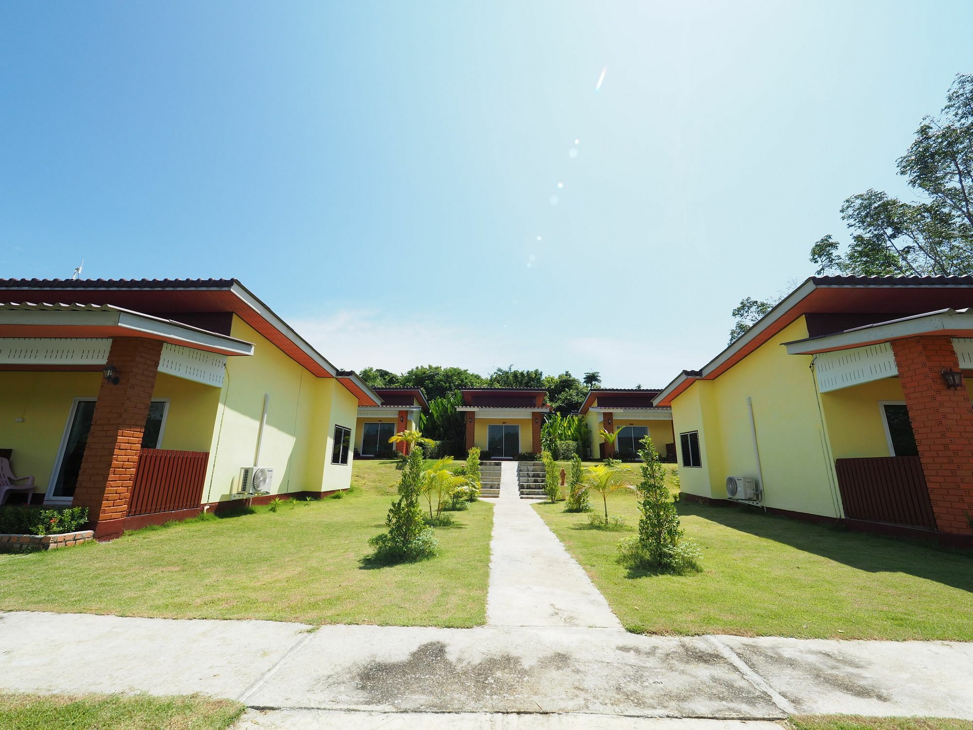 Anyaman Lanta House Hotel Koh Lanta Exterior photo